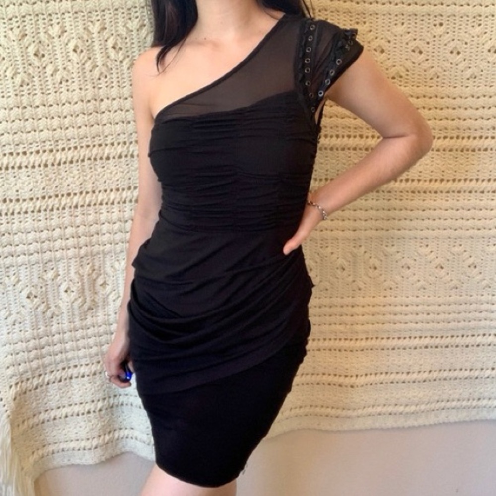 Vintage Bebe Y2K 2000’s Clubbing Black One-Shoulder Gothic Dress Chain Size XS